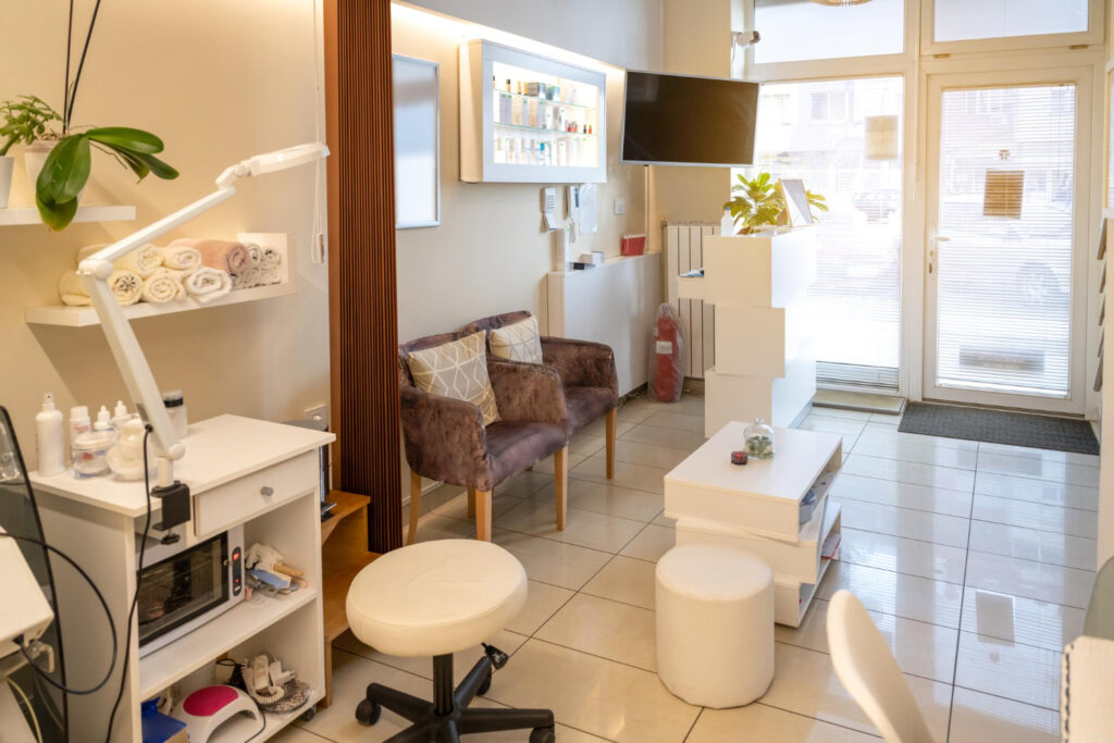 Minor surgery clinic environment in Halifax